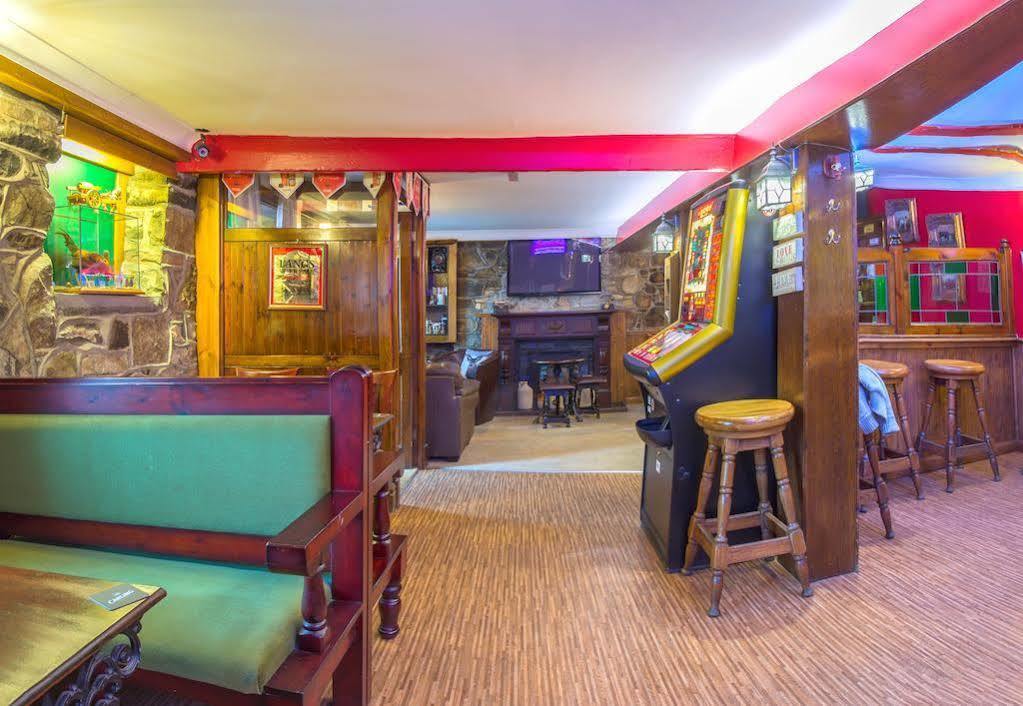 The Blackhorse Accommodation Newton Stewart Bagian luar foto